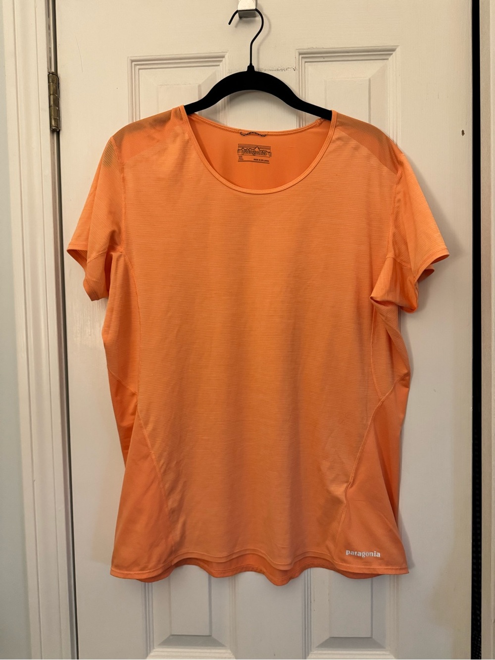 VGUC Patagonia Worn Wear Patagonia Peach Sherbet lightweight trail running tee